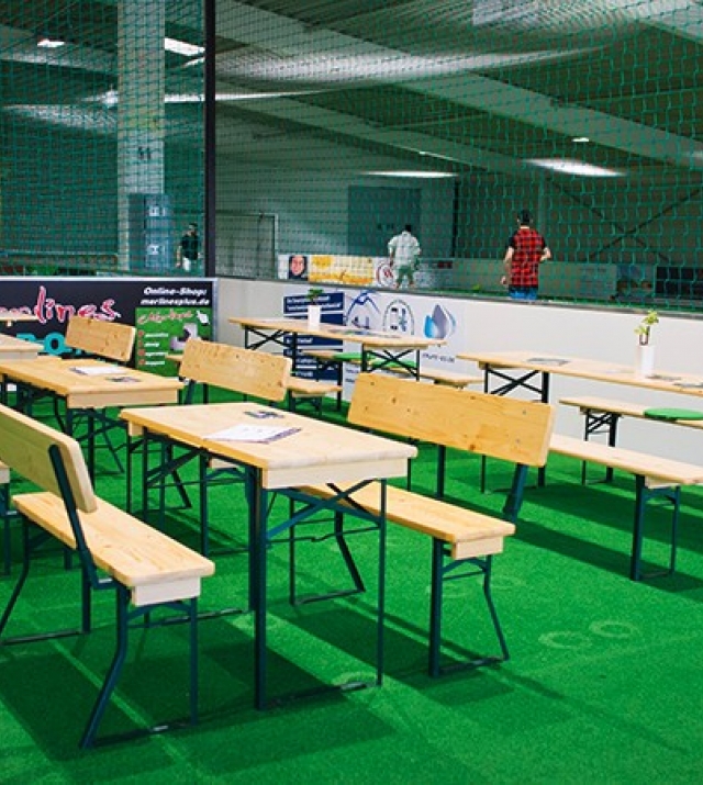 700x450-crop-90-indoorfussball_kissinger_himmel.jpg