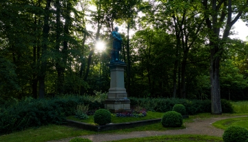 bismarck_statue_bad_kissingen.jpg