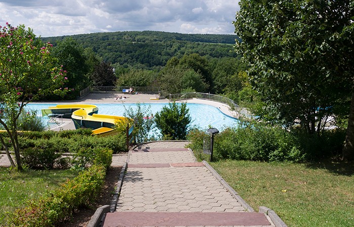 Terrassenschwimmbad
